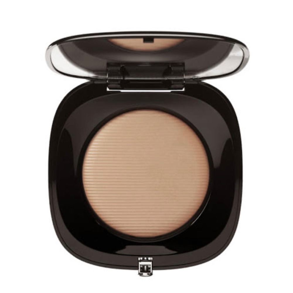 Marc Jacobs 450 Fawn Perfection Powder Featherweight Foundation